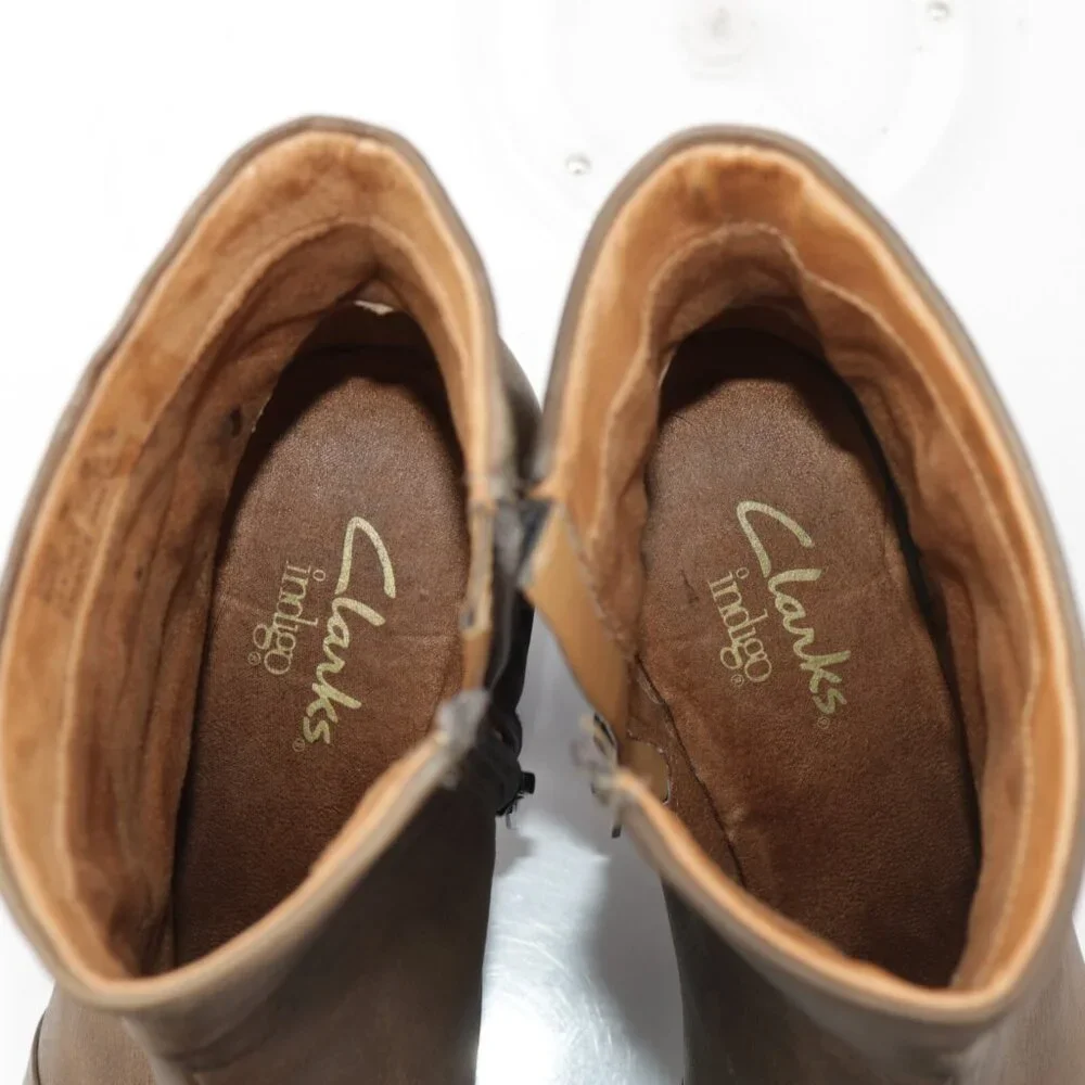 Clarks Womens Mission Zelle Boot Size 6‎ Brown Leather Block Heel Lug Sole Comfy